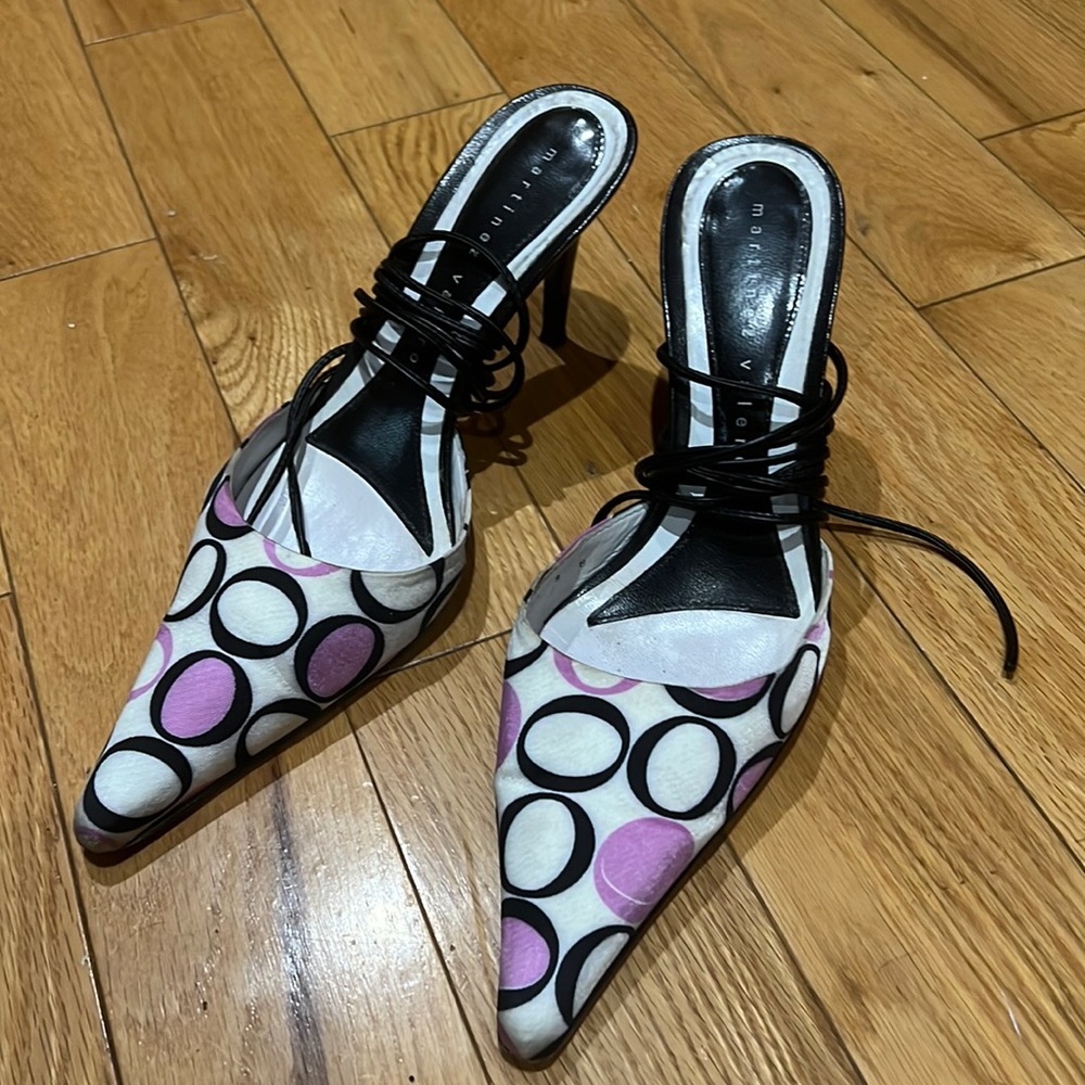 Martinez Valero lace up pointed kitten heels